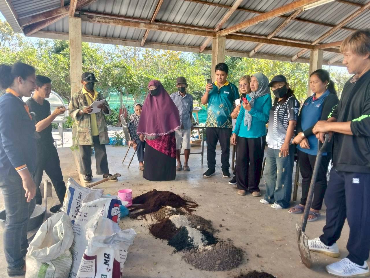 title - ศกร. ร่วมกับ ส.ป.ก.อยุธยา ติวเข้มเกษตรกร ชูโมเดล “โรงอบเคลื่อนที่ - ผัก 3 โลก - มันญี่ปุ่น” เพิ่มทางเลือกสร้างรายได้ในเขตปฏิรูปที่ดิน